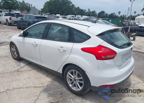 2016 Ford Focus Se z USA, uszkodzony, nr VIN 1FADP3K22GL213513